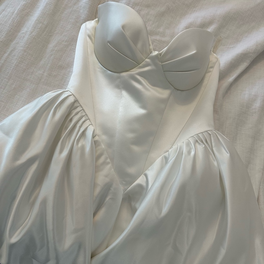 Rosie Etienne Strapless White Dress - Picture 4 of 7